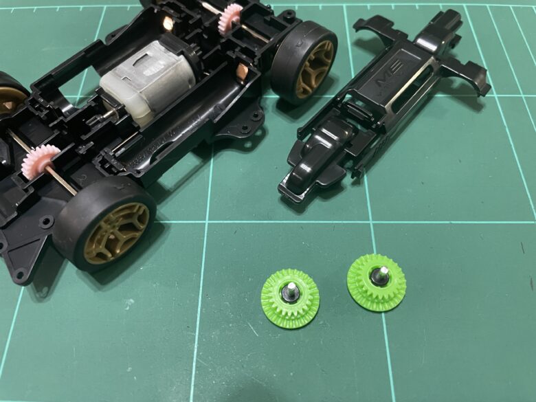 ライザンシャーシ組み立て