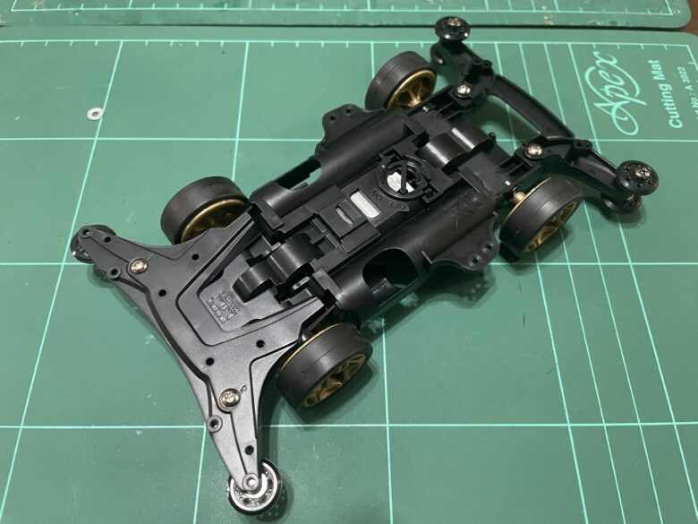 ライザンシャーシ組み立て